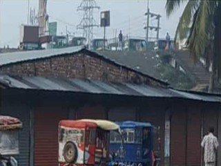 স্ত্রীর পরকীয়ার জেরে ঘোড়াশালে, স্বামী বিষপানে আত্মহত্যা