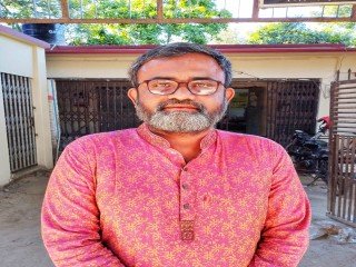 যেখানে হয়ে যায় ডিভোর্স সেখানে স্বামী-স্ত্রীর সম্পর্ক গেঁথে দিলেন ইউপি সচিব শাহ্আলম হোসেন