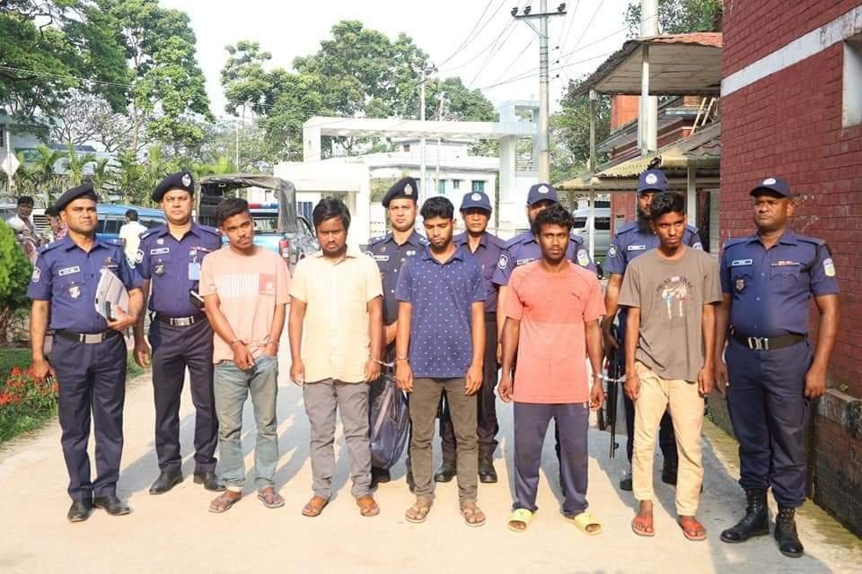 ২৪ ঘন্টা পুলিশের চৌকস অভিযানে ছিনতাইকৃত টাকা সহ ছিনতাইকারী গ্রেফতার